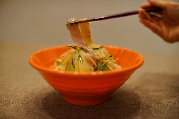 四十岁女人开凉皮店,阜新凉皮店