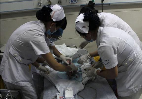 双胞胎产检正常生出来有问题,胎心会因为医生经验不足误诊吗