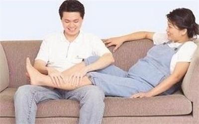 怀孕初期孕妈们都是怎么熬过来的,怀孕要经历多少坎坷