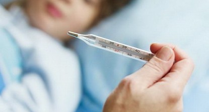 服用盐酸厄洛替尼片饮食禁忌 (吃厄洛替尼片有什么副作用)