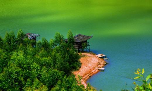 广东也能看到“九寨沟”这样的美景，还不止一个呢！