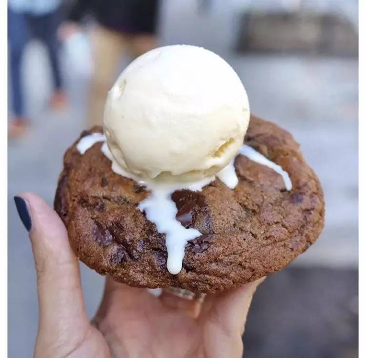 有没有见过最漂亮又好吃的冰淇淋,有什么好吃又不腻的冰淇淋