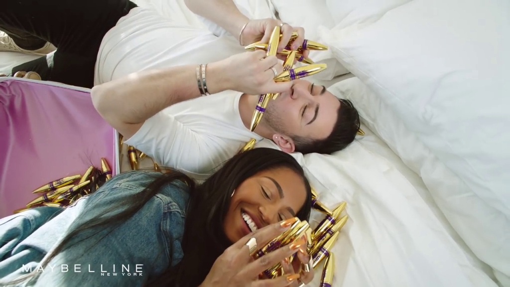 美宝莲代言人,美宝莲纽约品牌大使曾舜晞