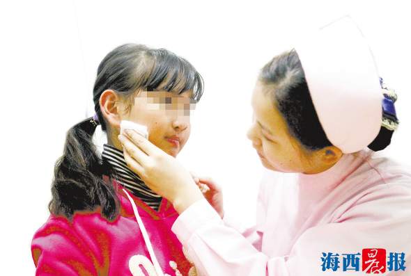 冰冰，期待你绽放自信笑容