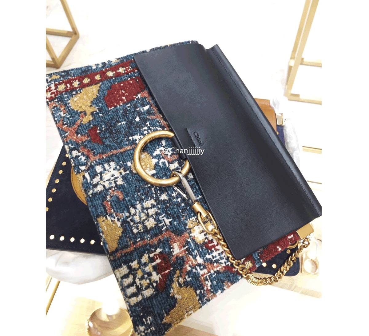 粉丝寄的礼物最后一件太惊喜了,粉丝寄来最想要的礼物