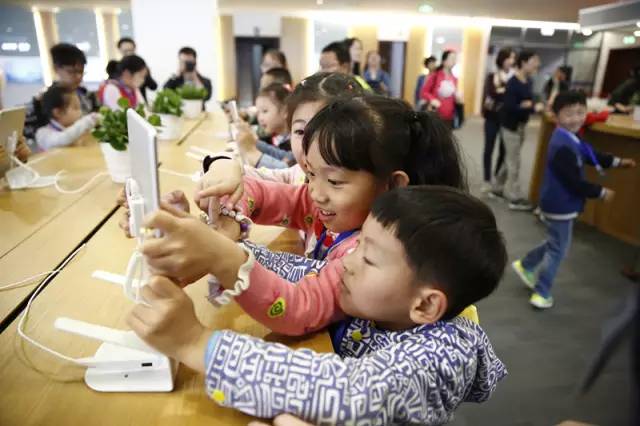 瞧,教育导报记者镜头下的2016!