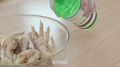 消毒液给泡椒凤爪消毒?贩卖淘汰猪?给他人打昂贵“瘦脸针”?这些人昨天都被判刑了!