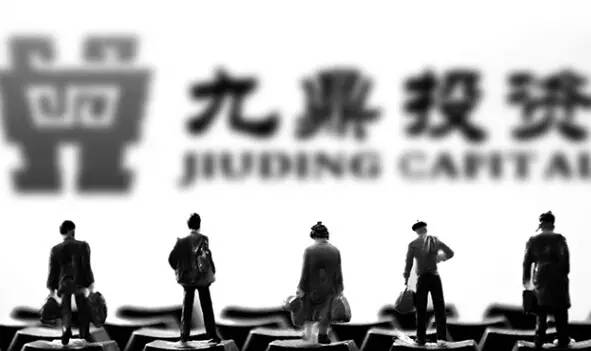 揭秘中国新三板第一富豪发家史，竟然靠一个司机的投资缔造千亿帝国！