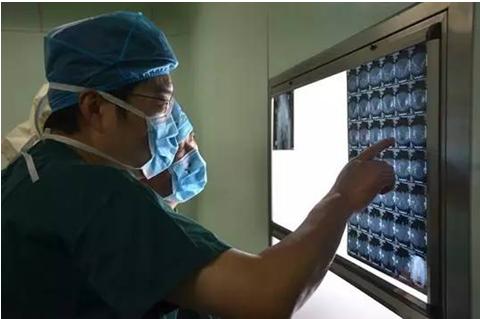 这得是多忠实的“粉丝”居然一路追星至此——沭阳县人民医院