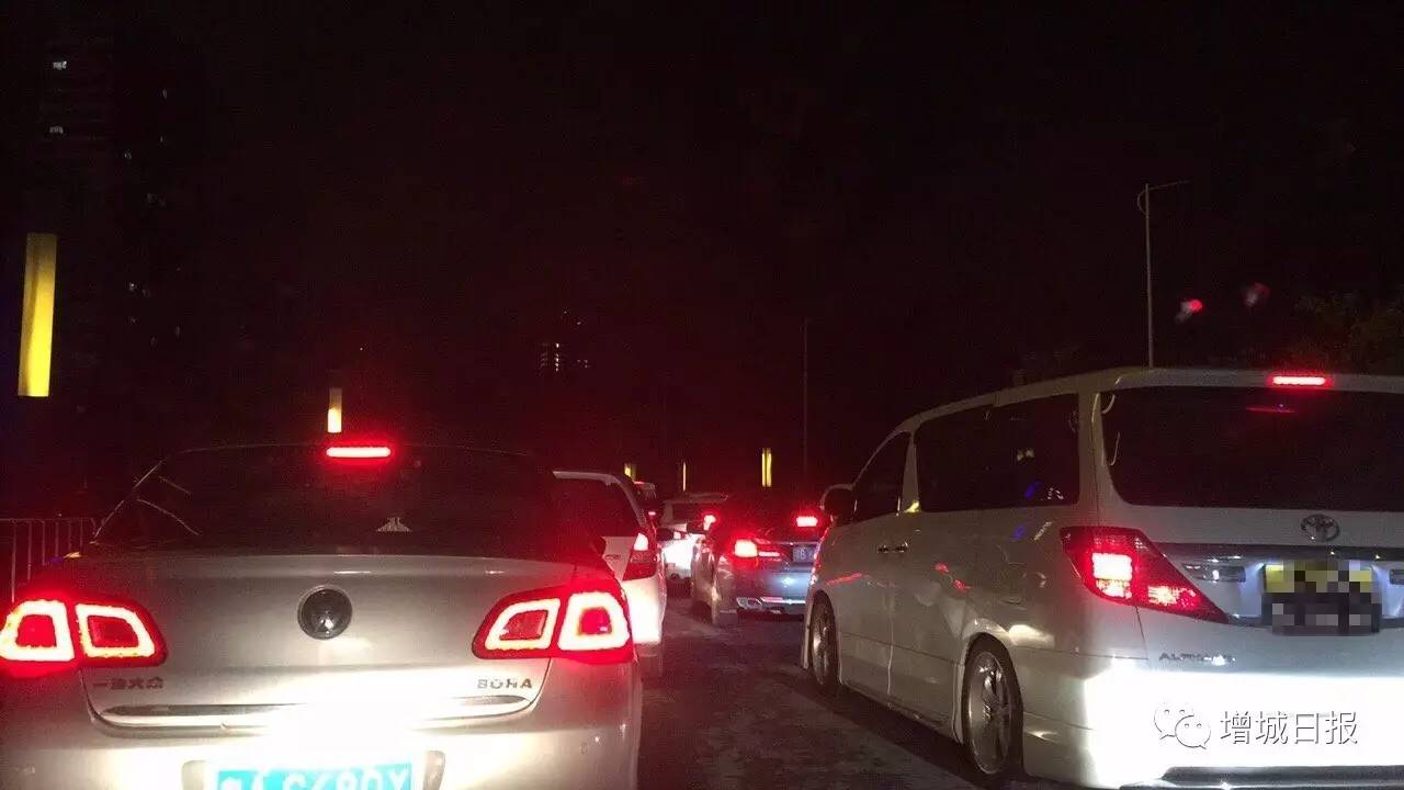 嗨翻全场现场人山人海,嗨翻全场人山人海