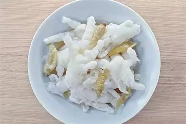 消毒液给泡椒凤爪消毒?贩卖淘汰猪?给他人打昂贵“瘦脸针”?这些人昨天都被判刑了!