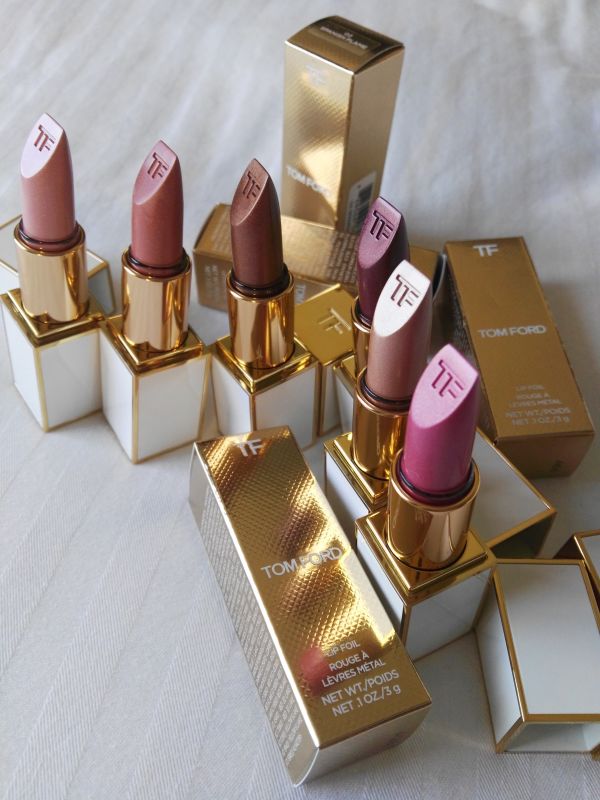 秘籍|如何拥有一名给你买唇膏的男票