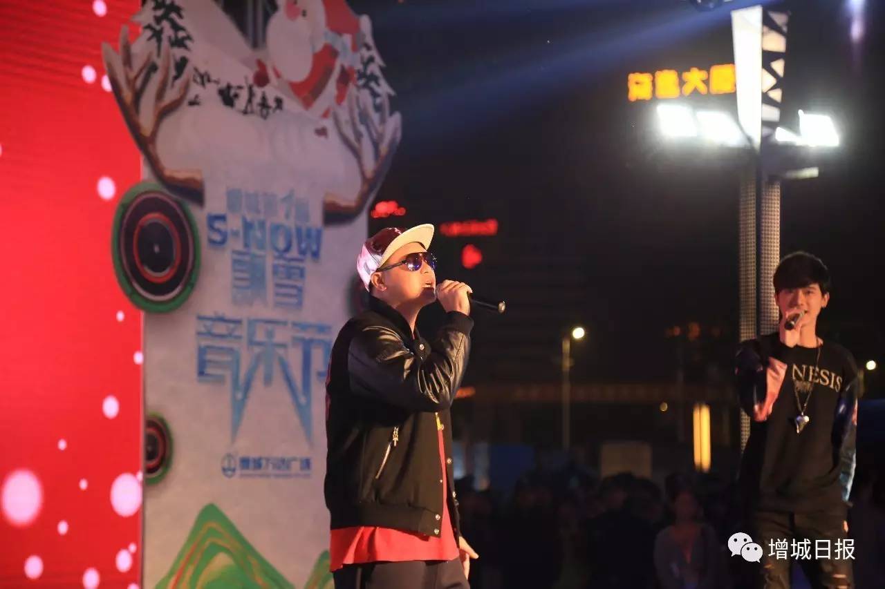 嗨翻全场现场人山人海,嗨翻全场人山人海