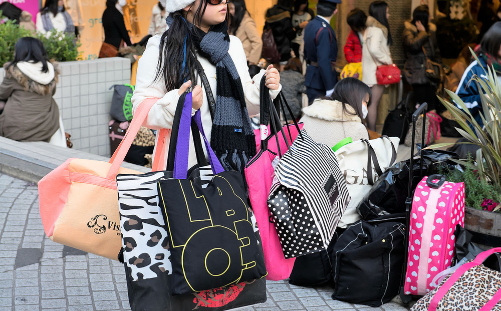 一个袋子就能装下一个柜子,一个可以装进任何东西的麻袋