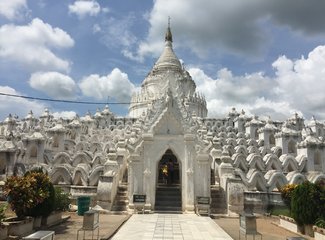 愿上苍保佑吃完饭的人民——缅甸8日传统玩法