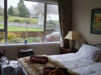 新西兰南岛顺时针逆时针,新西兰四个人游玩大概多少钱