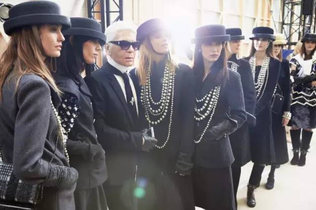 珍珠厚底玛丽珍鞋,名牌时尚潮鞋有哪些