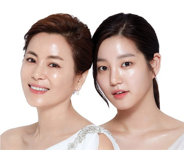 打造水光肌秋冬美白,age20s精华粉底霜色号