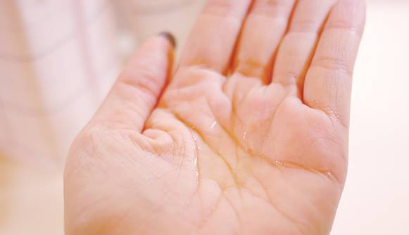 景甜化妆品知乎,景甜全套的高档护肤品