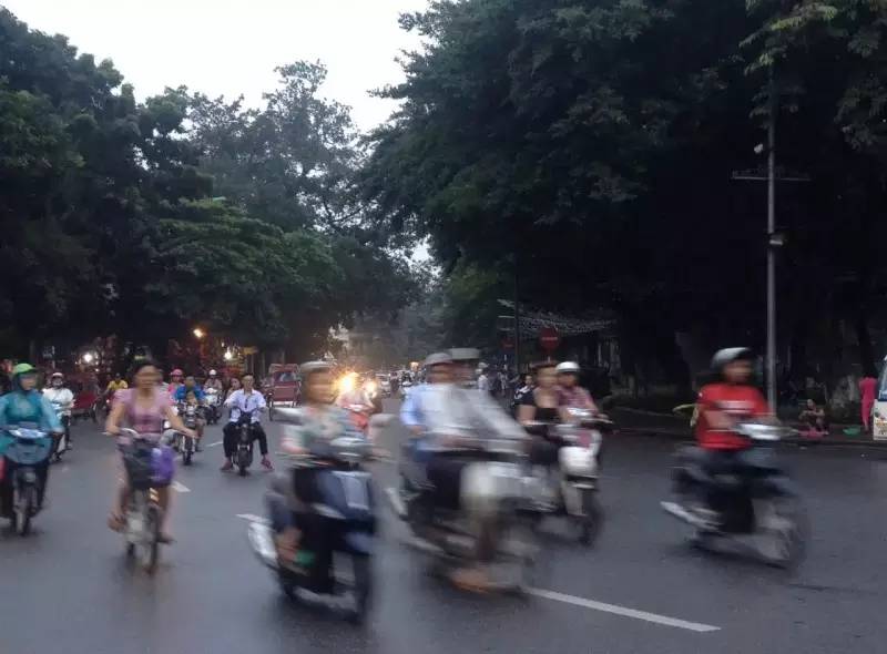 遇见｜云的间隔年：她尝遍了每个异乡限时赠送的糖