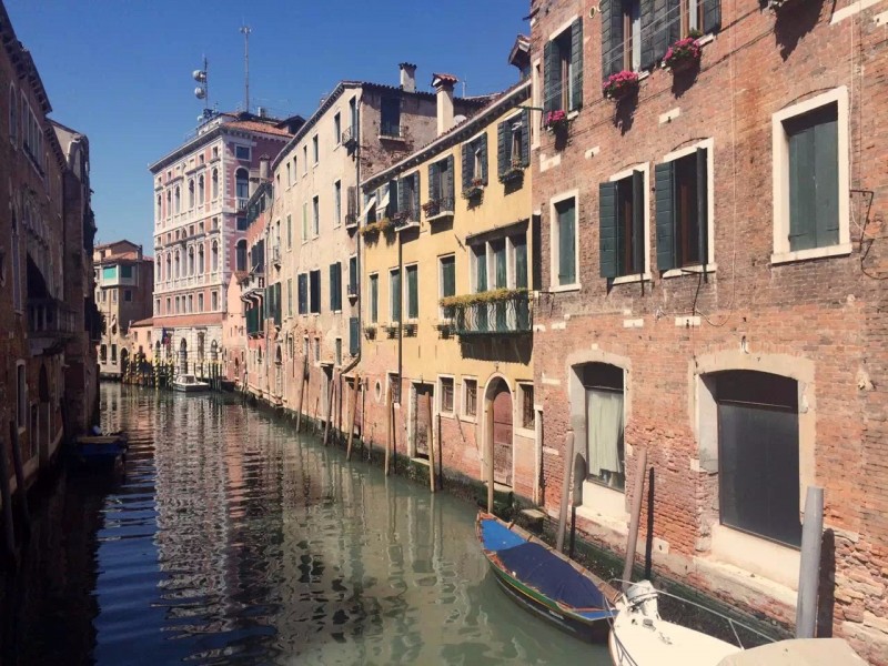 遇见｜云的间隔年：她尝遍了每个异乡限时赠送的糖