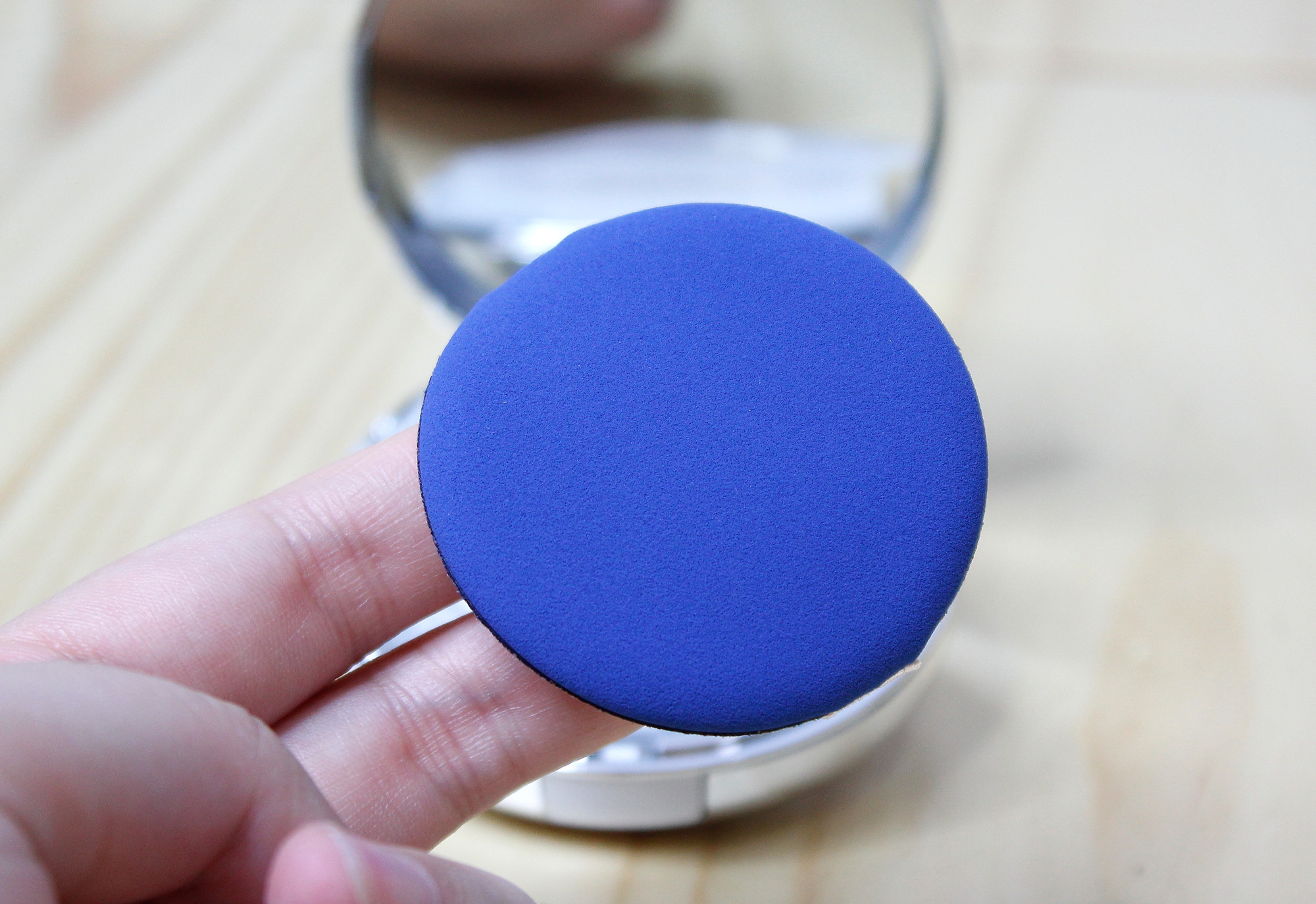 打造水光肌秋冬美白,age20s精华粉底霜色号