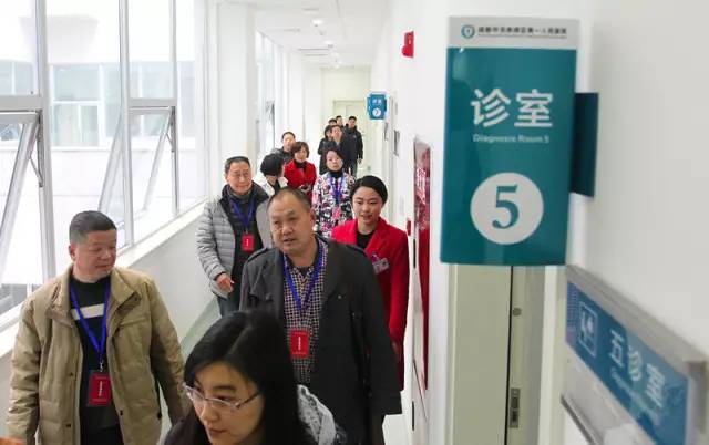 现场“阅卷打分”，龙泉驿交出圆满的民生答卷