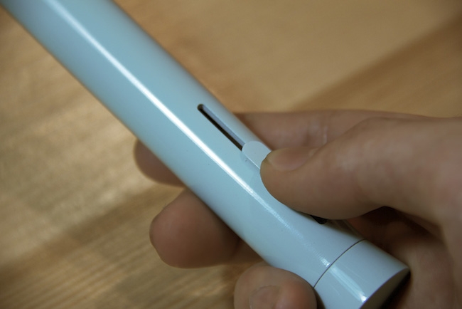 推一下牙膏就挤好!比另一半还贴心的SONA填充牙刷