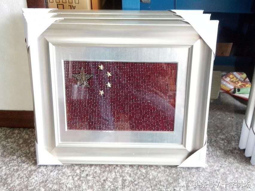 雄峰万里舞长龙!2017更向前!框福工艺祝大家开年大吉!