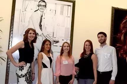 时尚管理在国外都学什么，就业前景怎么样