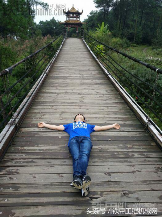 一个装载机机主的2017新年愿景，再添一台车！