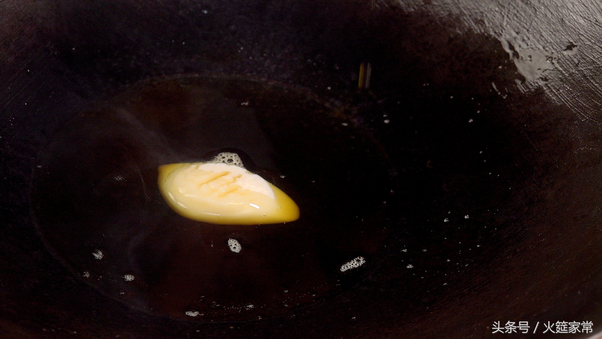 怎样做出来的烧鸡有火腿味道,弄好的烧鸡怎么做好吃