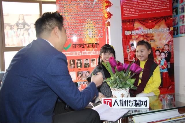 天使新星文化传媒小明星代言人之任怡嘉、王菁昕