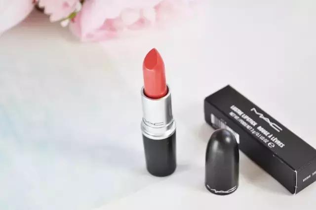 适合唇色深的豆沙色号大牌,豆沙色西柚色人鱼色