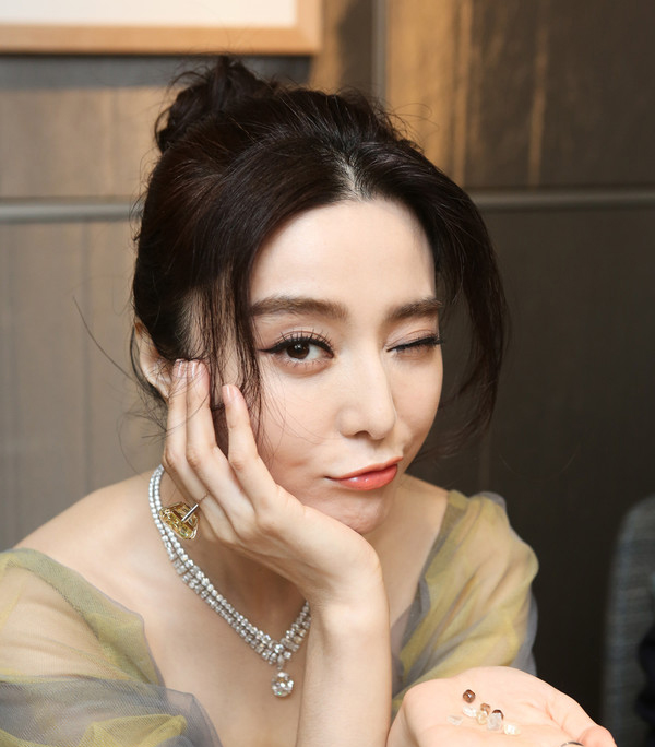 鍒樿瘲璇楄姳鐡eご,鍞愬鍒樿瘲璇楄姳鐡eご