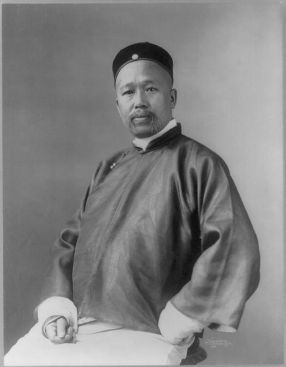 一个矮丑美国小子得出两个惊天预言,提前50年看穿三个国家