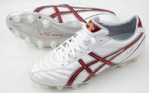 实战鞋足球,可以出街穿的实战足球鞋