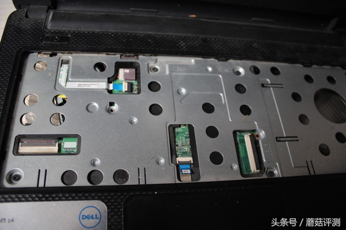 戴尔inspiron3421加装固态,戴尔笔记本inspiron143476拆机