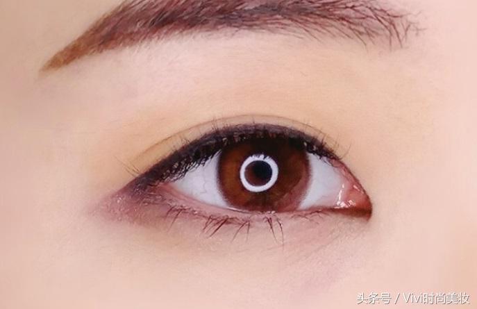 陈意涵蓝色系搭配图,圆眼陈意涵