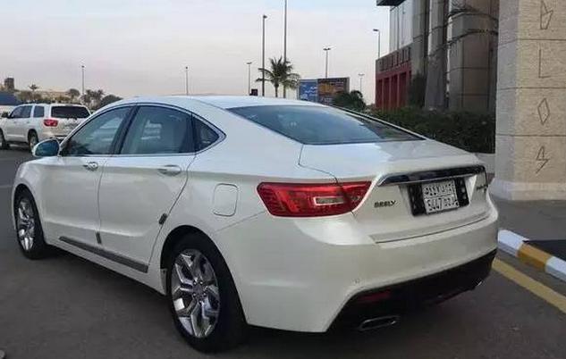 号称最美国产吉利博瑞,迪拜吉利车