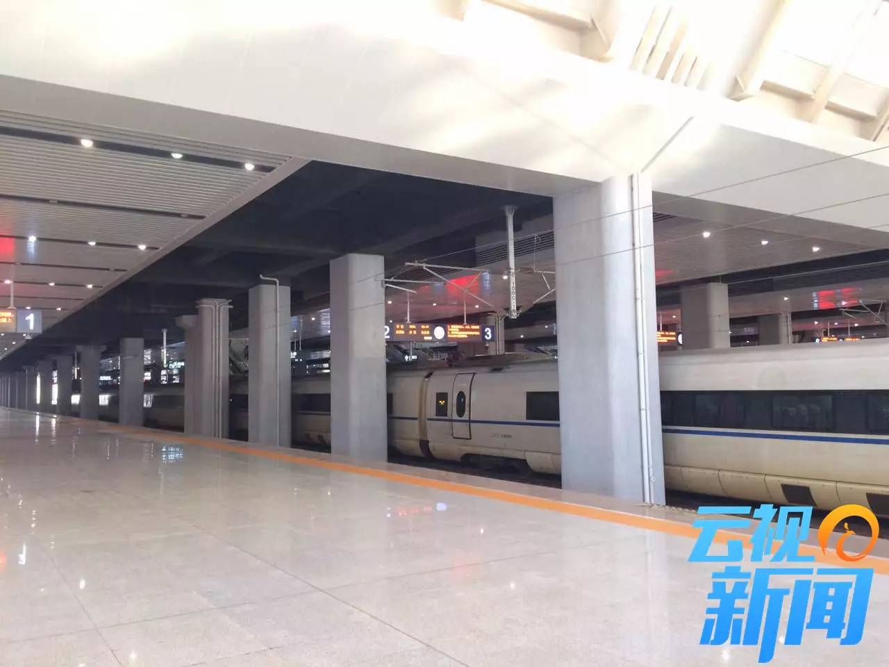 丽江昆明高铁沿途风景,丽江号高铁