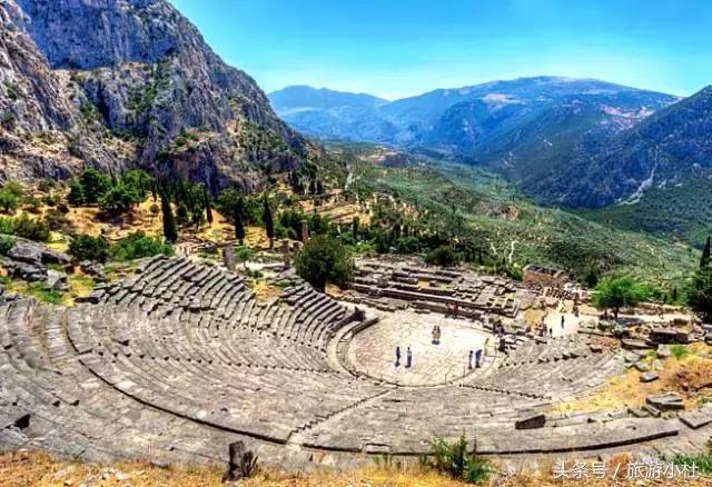 德尔斐地理位置,德尔斐地球之脐