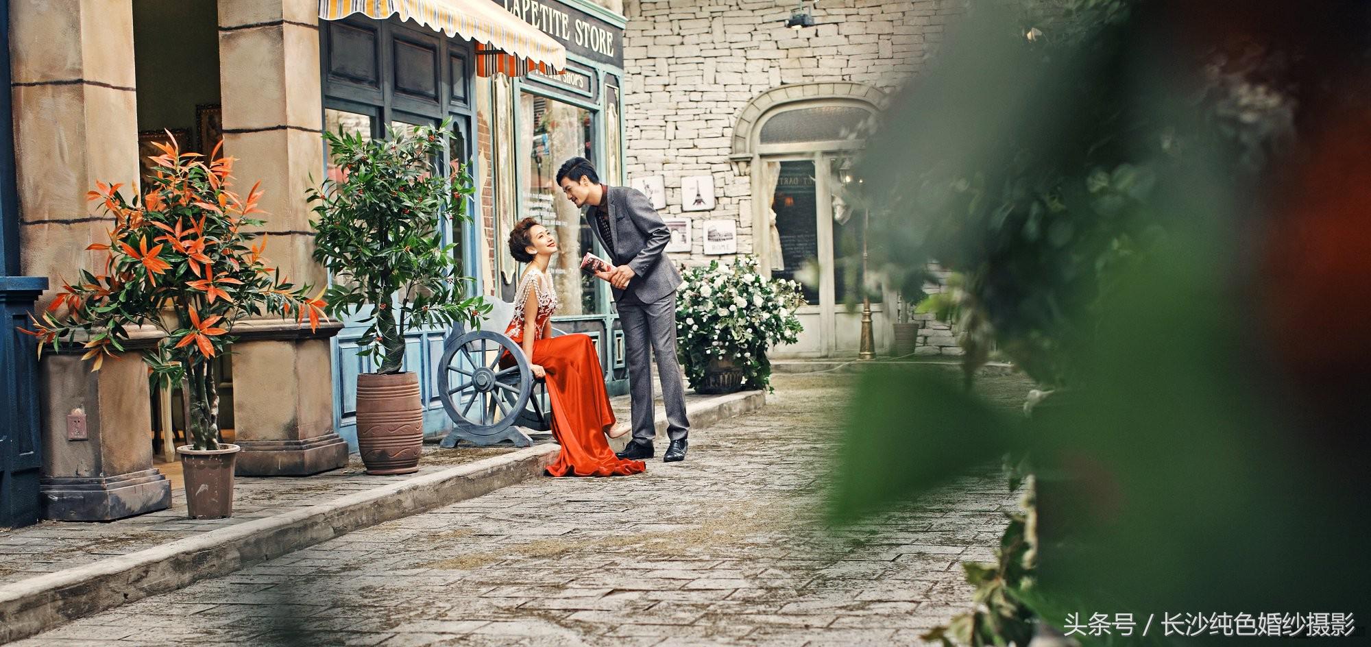 婚纱照秋季几月份拍最好,各个年代婚纱照拍摄