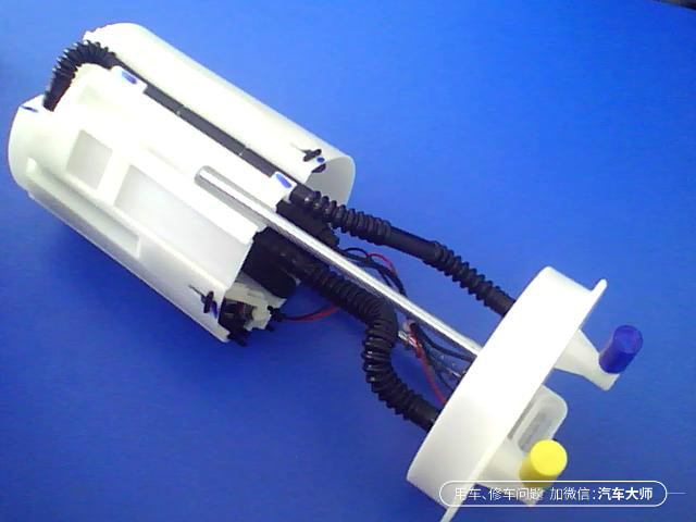 正常车油表亮了还能开多远,一般车亮了油表灯还可以开多久