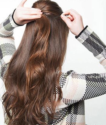 低盘发蓬松慵懒发型,长卷发怎么盘发简单好看