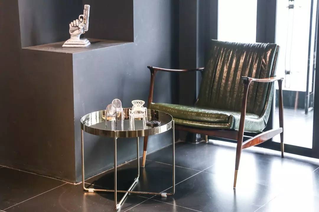 下关高颜值男服务员,招聘高颜值男服务员