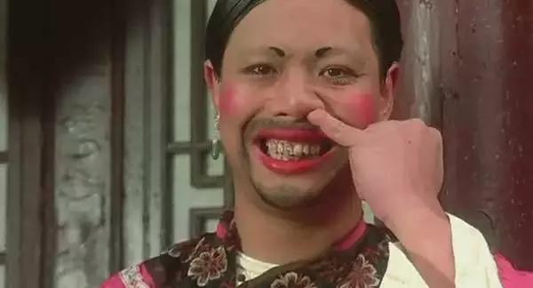 妈妈做雾化孩子哭,雾化吸入治疗宝宝哭着做还是安静