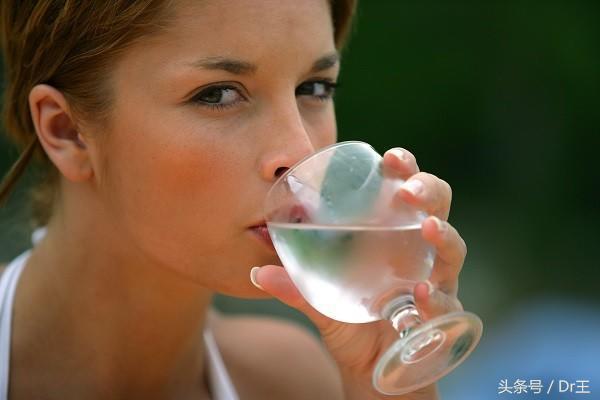 男性尿道发炎什么不能吃,尿道有炎症一般不能吃哪些食物