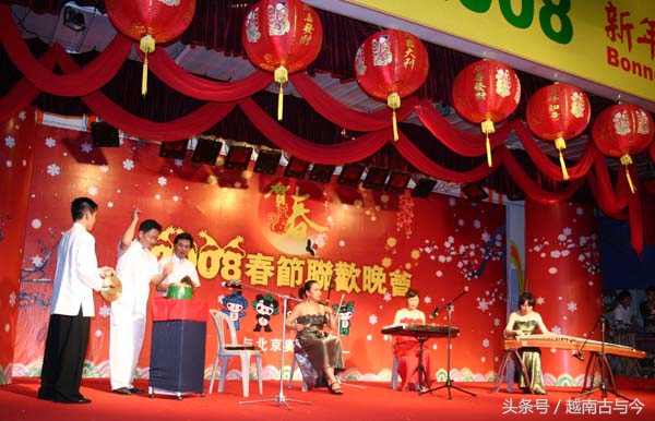 华族是该国第六大民族,建国总统是华人客家人