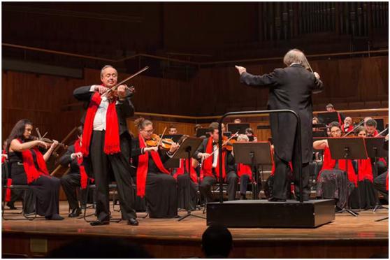金鸡唱鸣:猪兼强意大利爱乐乐团新年音乐会精彩回顾